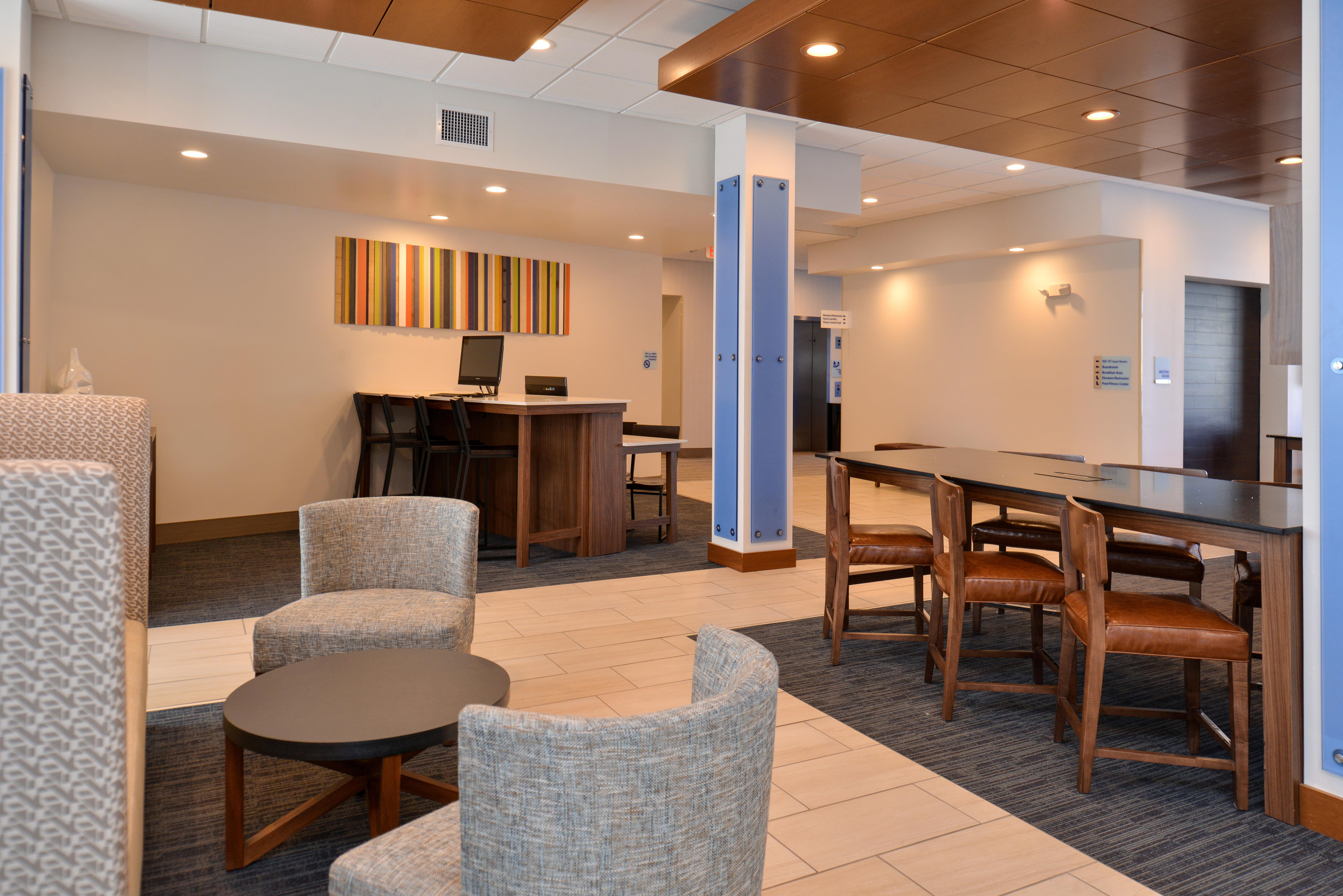 Holiday Inn Express & Suites Farmington Hills - Detroit By Ihg Exteriér fotografie