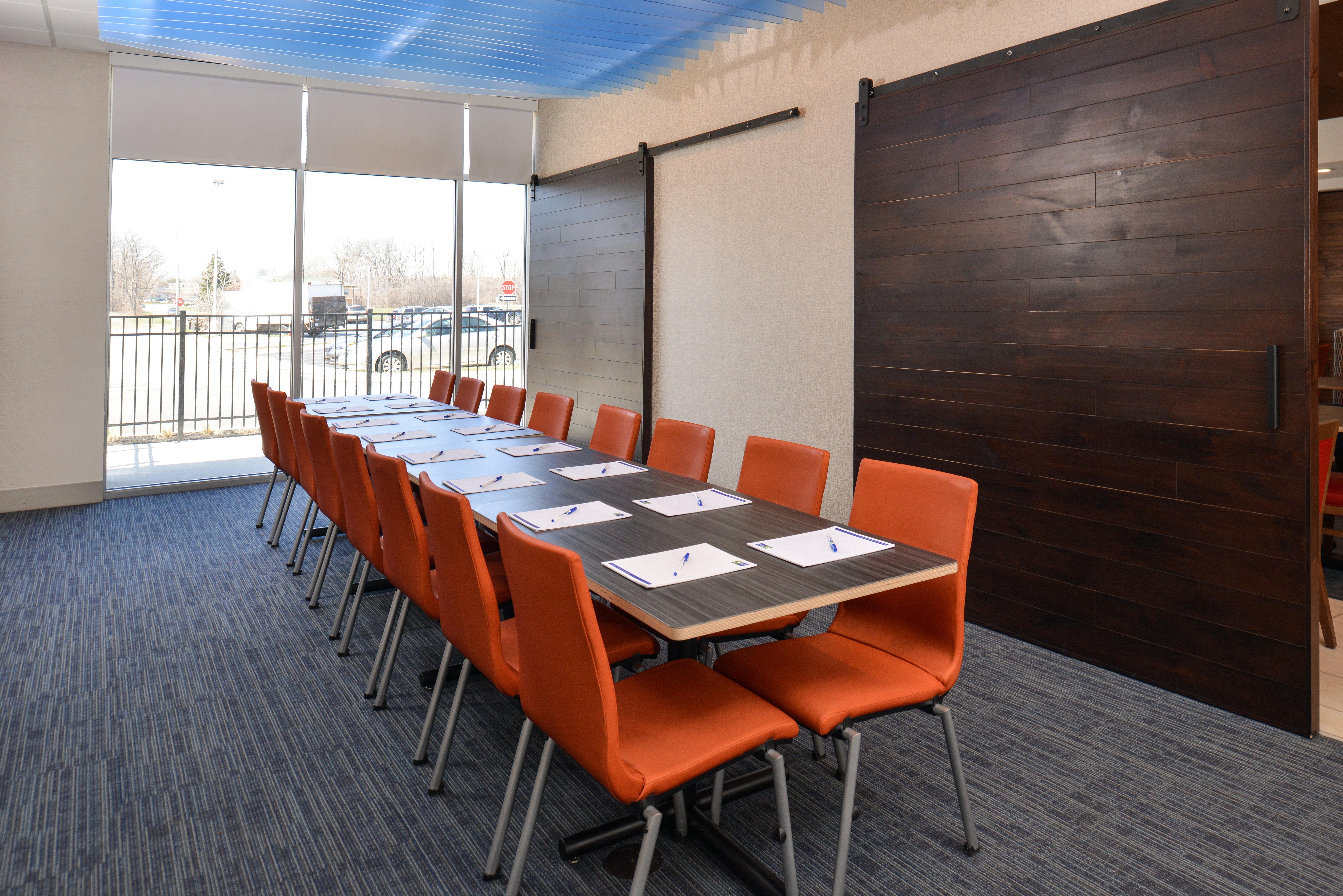 Holiday Inn Express & Suites Farmington Hills - Detroit By Ihg Exteriér fotografie